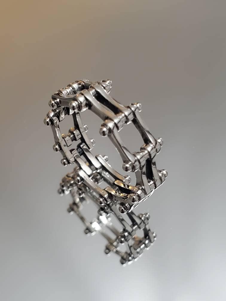 Ultimate Comfort Fit Biker Chain Ring: Perfect for BMX and Motocross Enthusiasts!