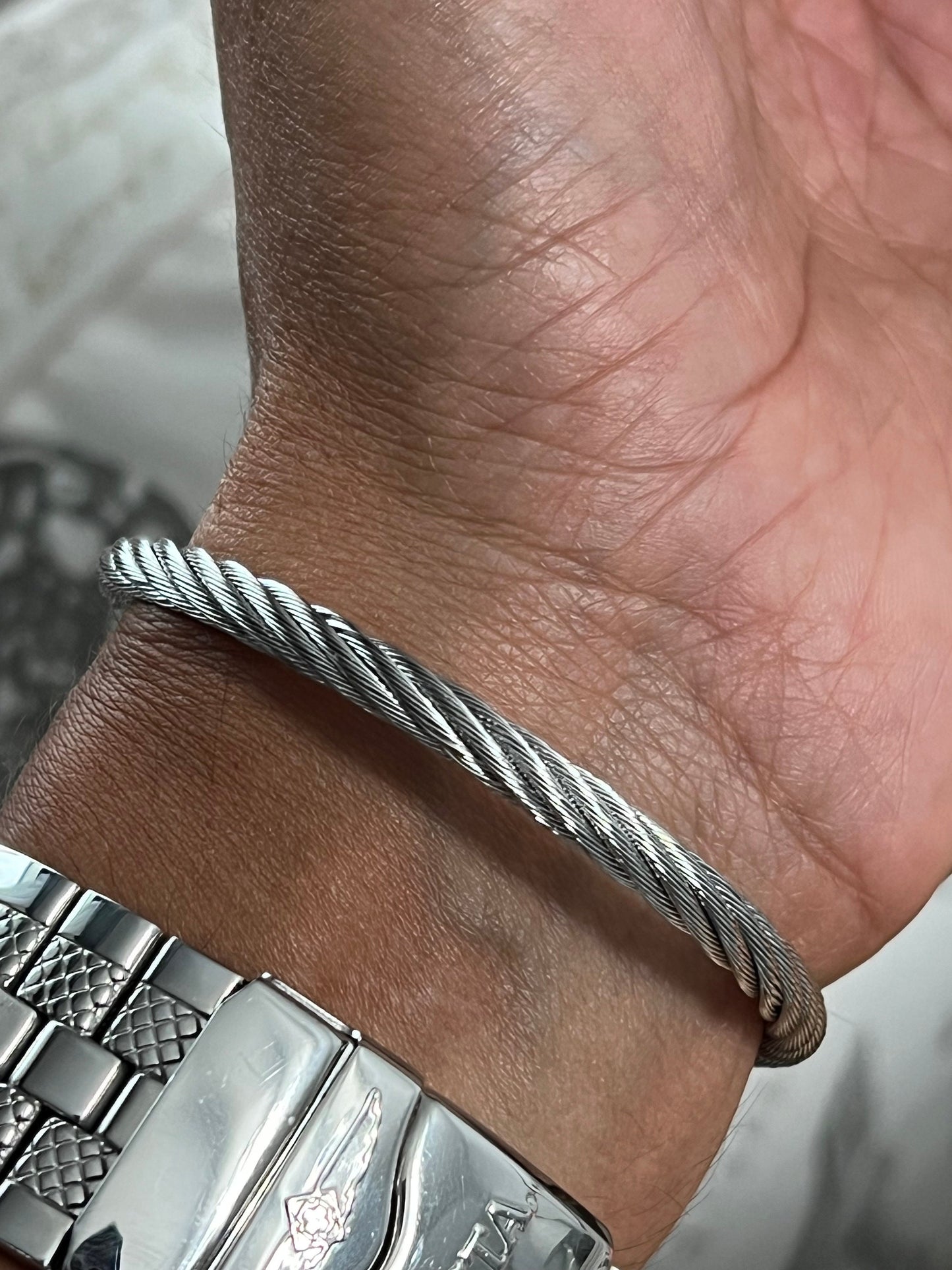 Men’s Wire Bracelet, Two Tone Gold Stainless Steel Bracelet for Men