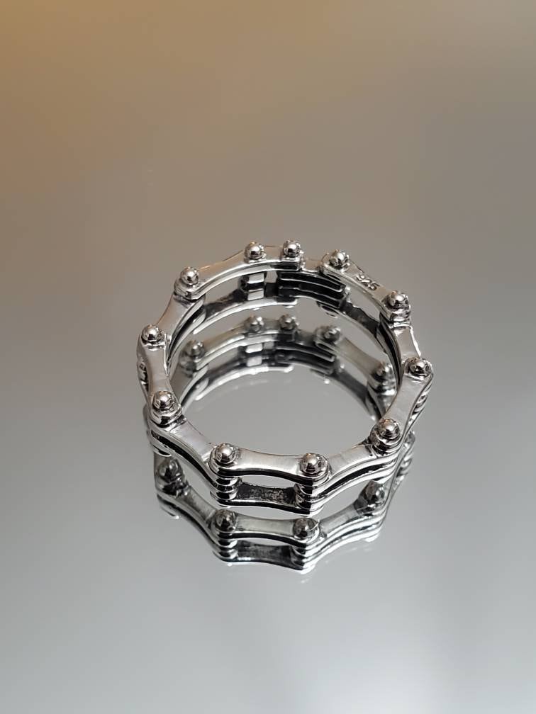 Ultimate Comfort Fit Biker Chain Ring: Perfect for BMX and Motocross Enthusiasts!