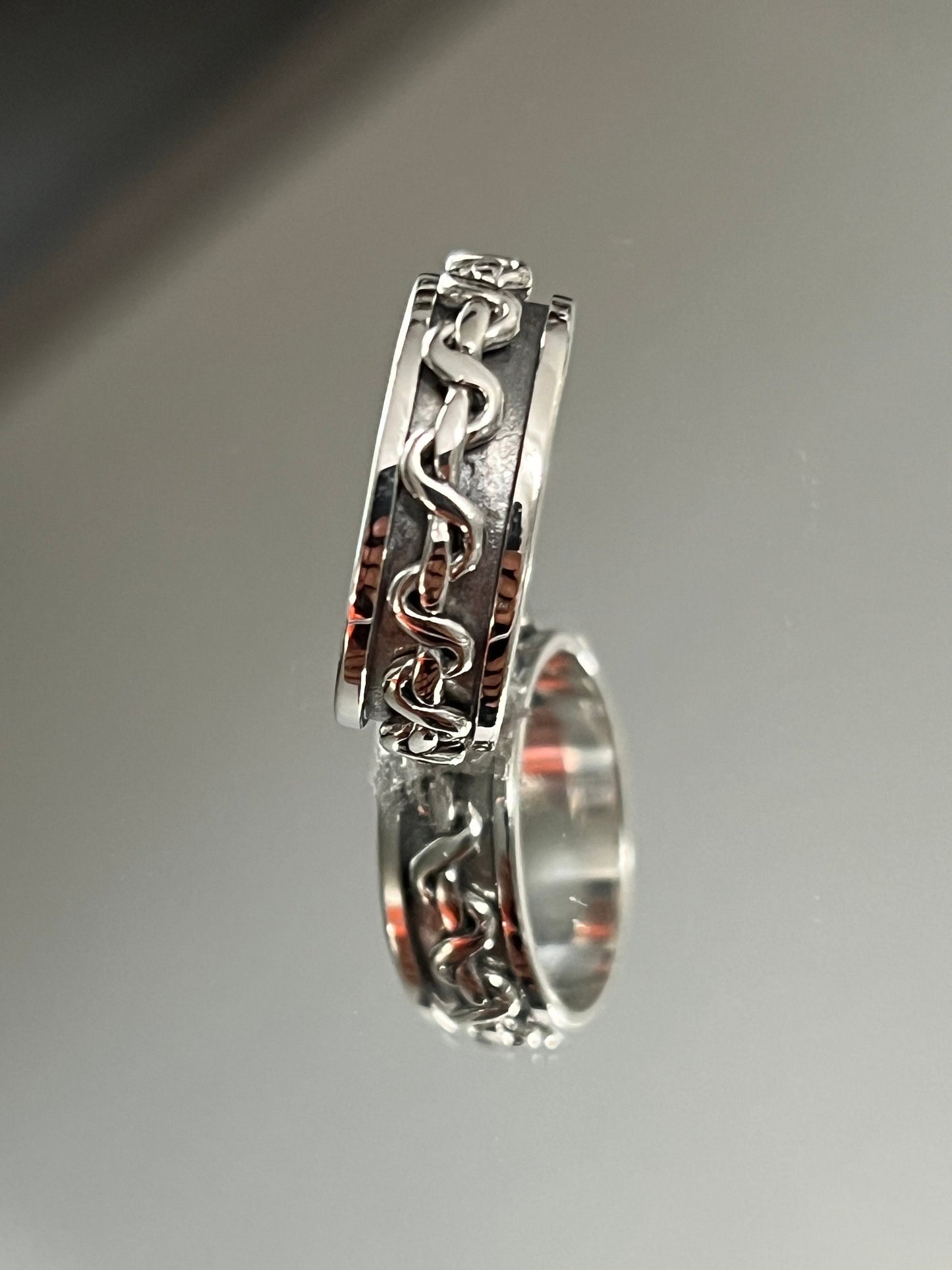 Fidget Spinner Silver Ring Band