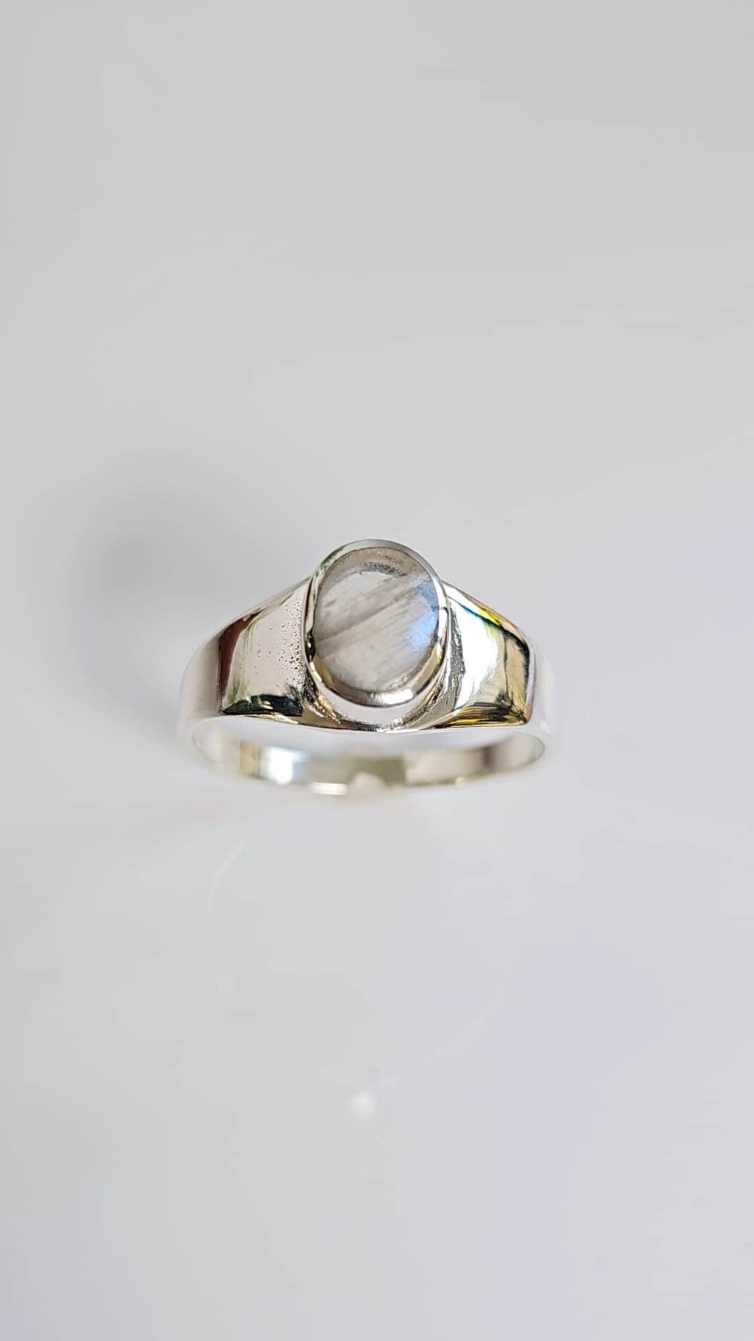 Moon Signet Black Agate Stone Ring