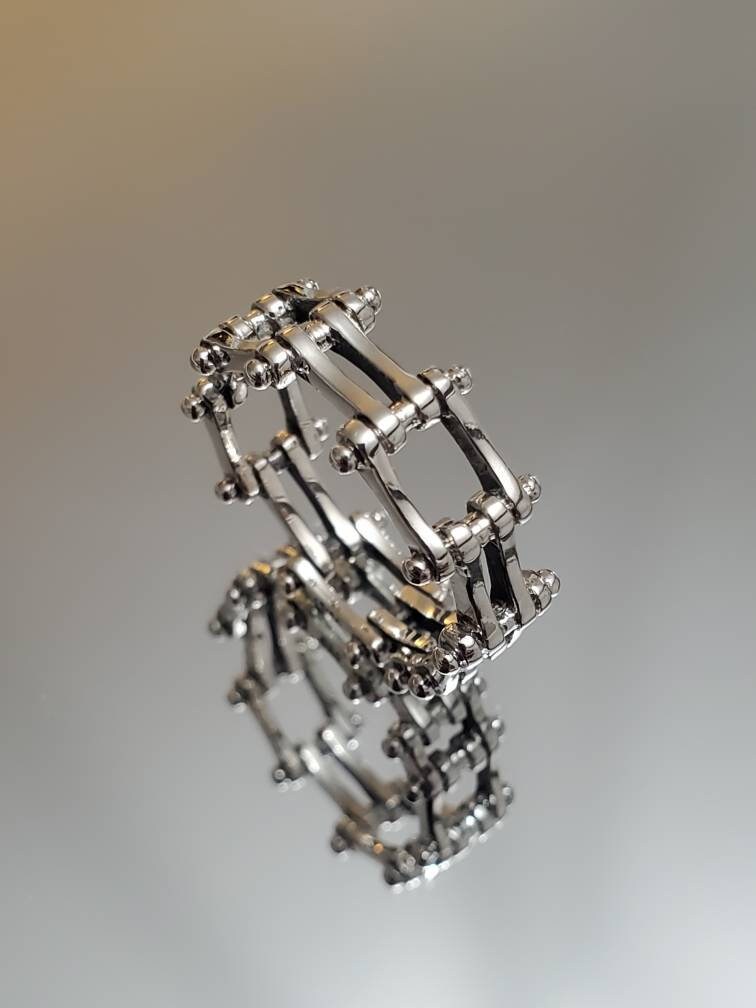Ultimate Comfort Fit Biker Chain Ring: Perfect for BMX and Motocross Enthusiasts!