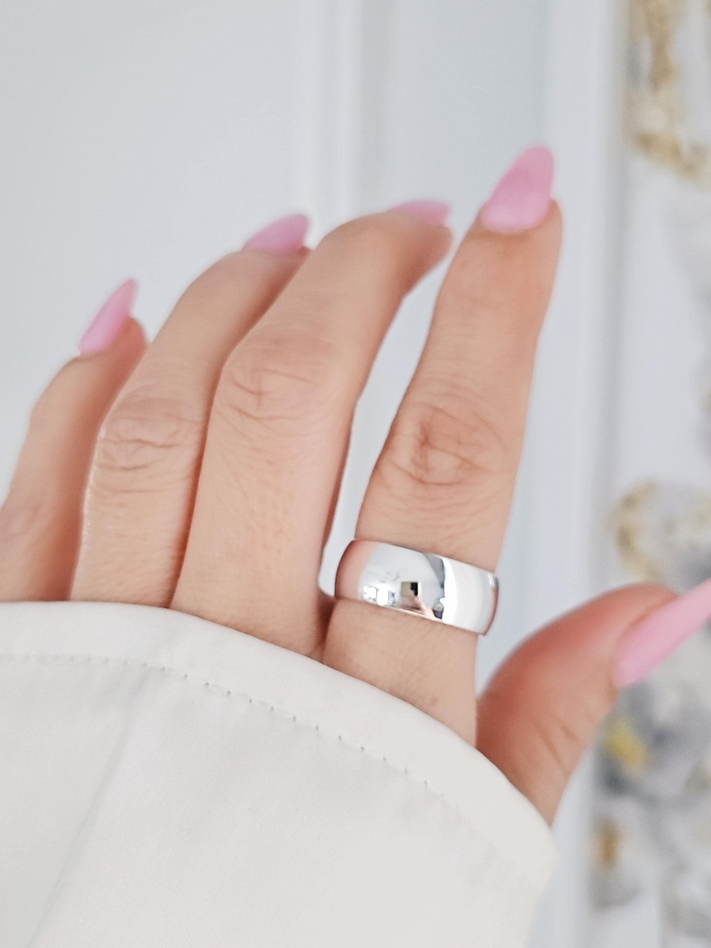 Sterling Silver Band Timeless Elegance in 8mm Solid Silver