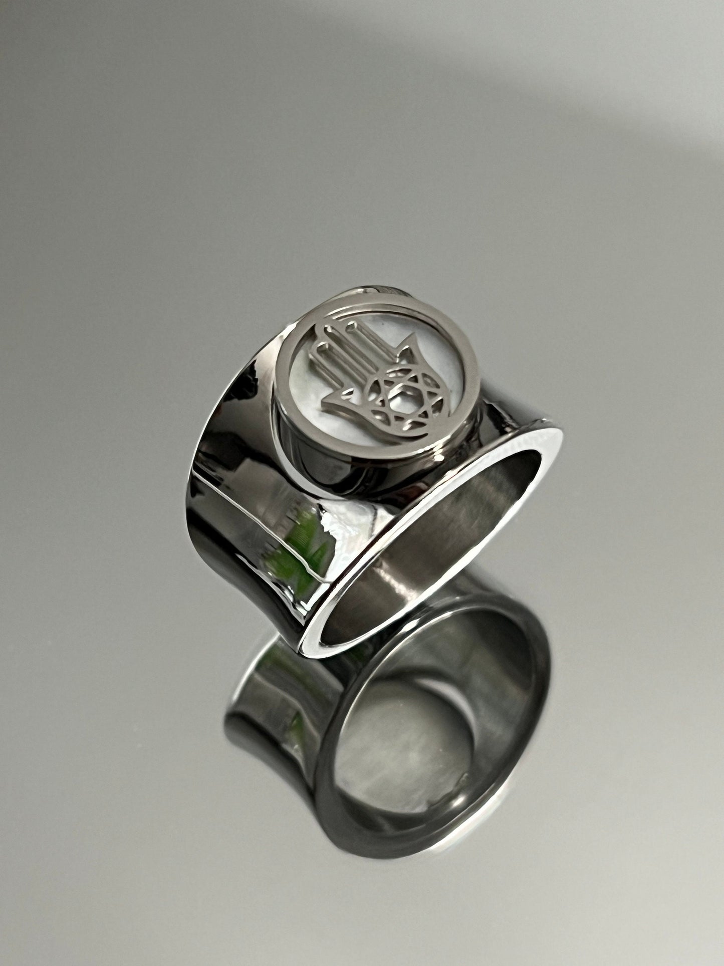 Mother of Pearl Look Hamza Ring