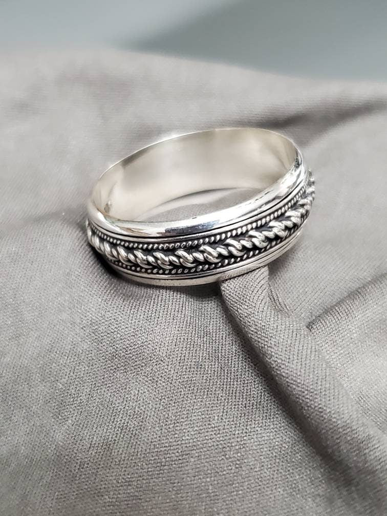 Men's Bali Spinner Engagement Band