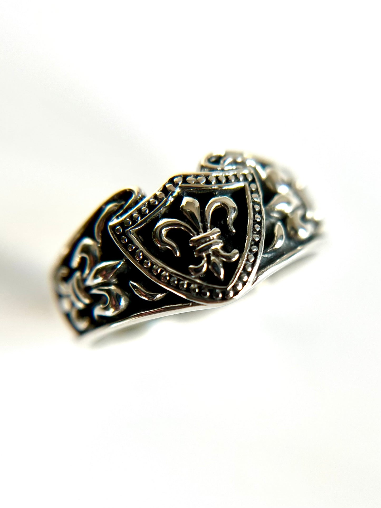 Fleur De Lis Shield Ring