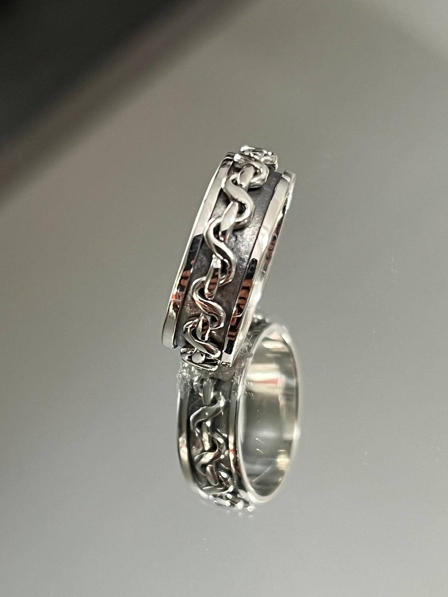 Fidget Spinner Silver Ring Band