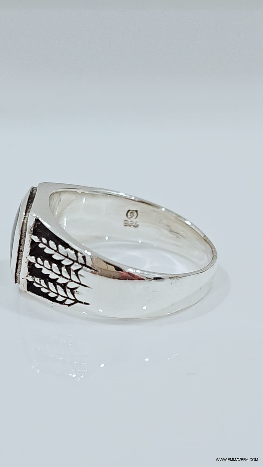 Leaves of 420 Onyx Stone Men's Silver Ring