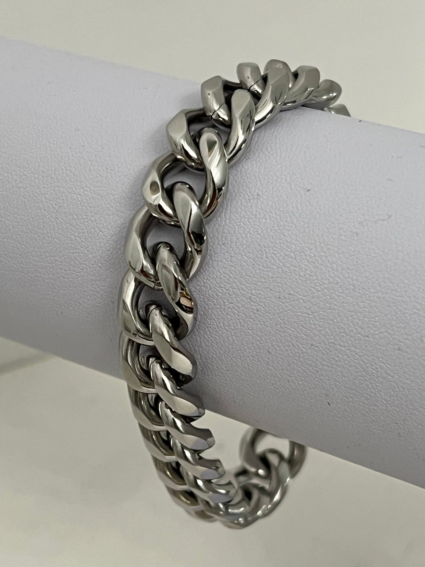 Rugged Cuban Chain Link Bracelet Unisex Bracelet