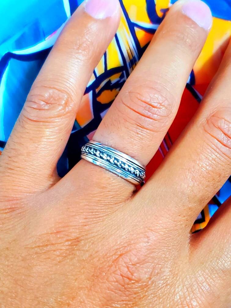 Men's Bali Spinner Engagement Band