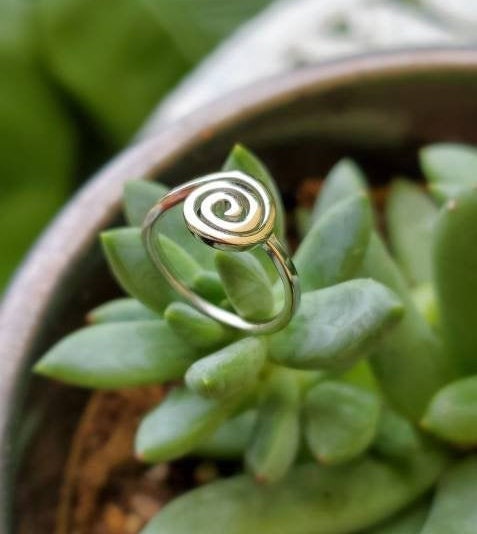 Swirl Ring, Sterling Silver Women Ring, Swirl Minimalist Ring, 925 Stamped, high polished, non tarnish, size 4 to11