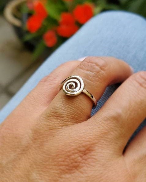 Swirl Ring, Sterling Silver Women Ring, Swirl Minimalist Ring, 925 Stamped, high polished, non tarnish, size 4 to11