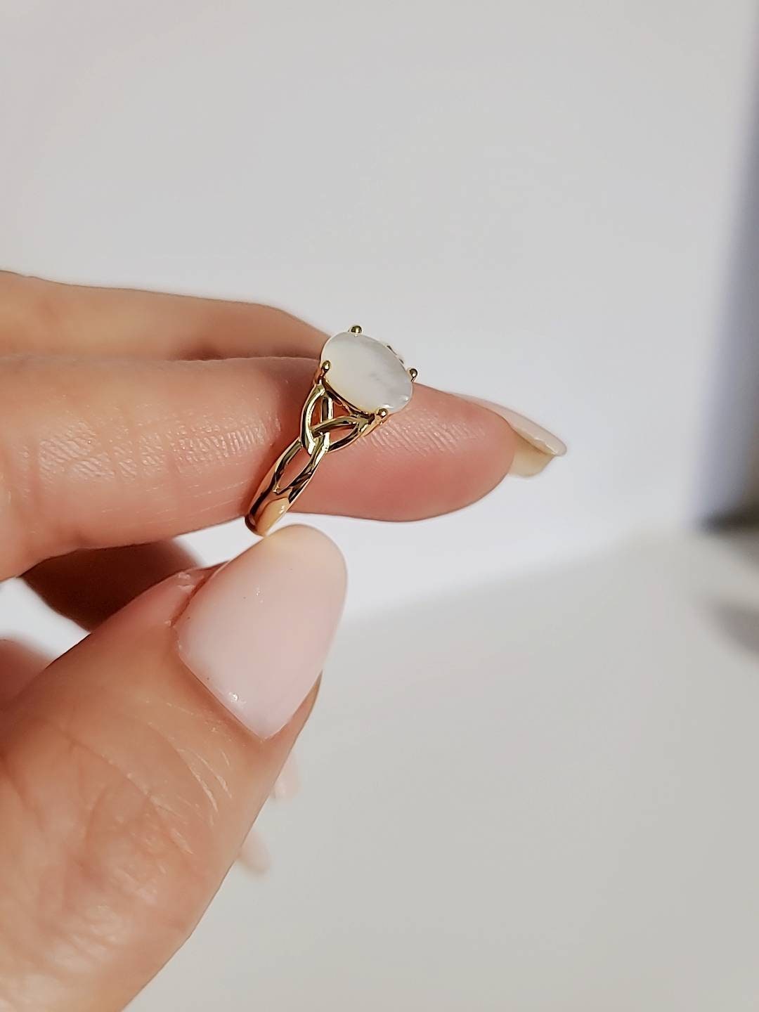 Mother of Pearl Gold Celtic Ring