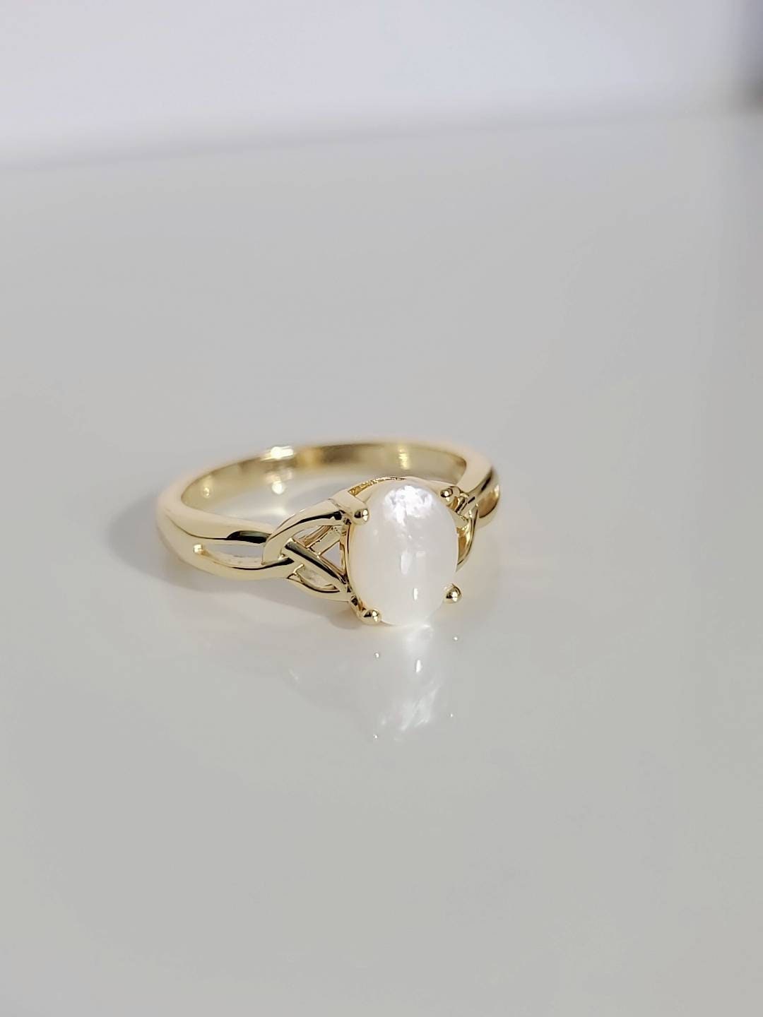 Mother of Pearl Gold Celtic Ring