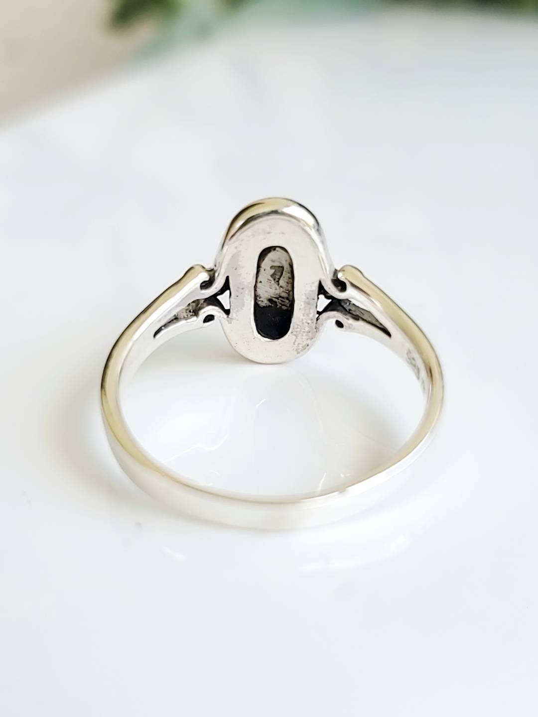 Sterling Silver Mother of Pearl Ring, Women's Ring, Minimalist Ring, Oval Stone, 925 Stamped, Anniversary Gift, Gift for Women