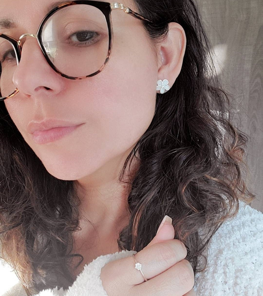 Mother of Pearl Earring
