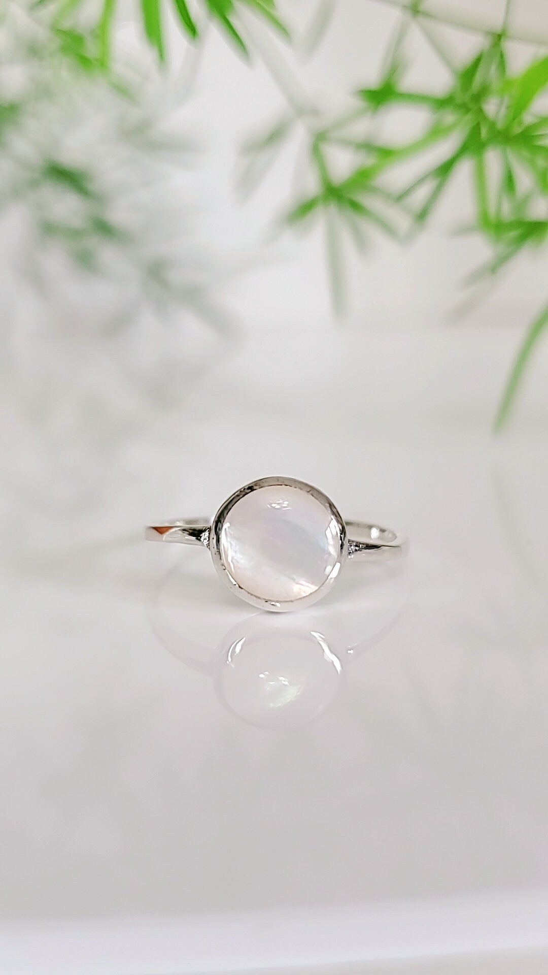 Sterling Silver Mother of Pearl Ring, Women Statement Ring, White Stone Ring, Wedding Ring, 925 Stamped, Ring for Women