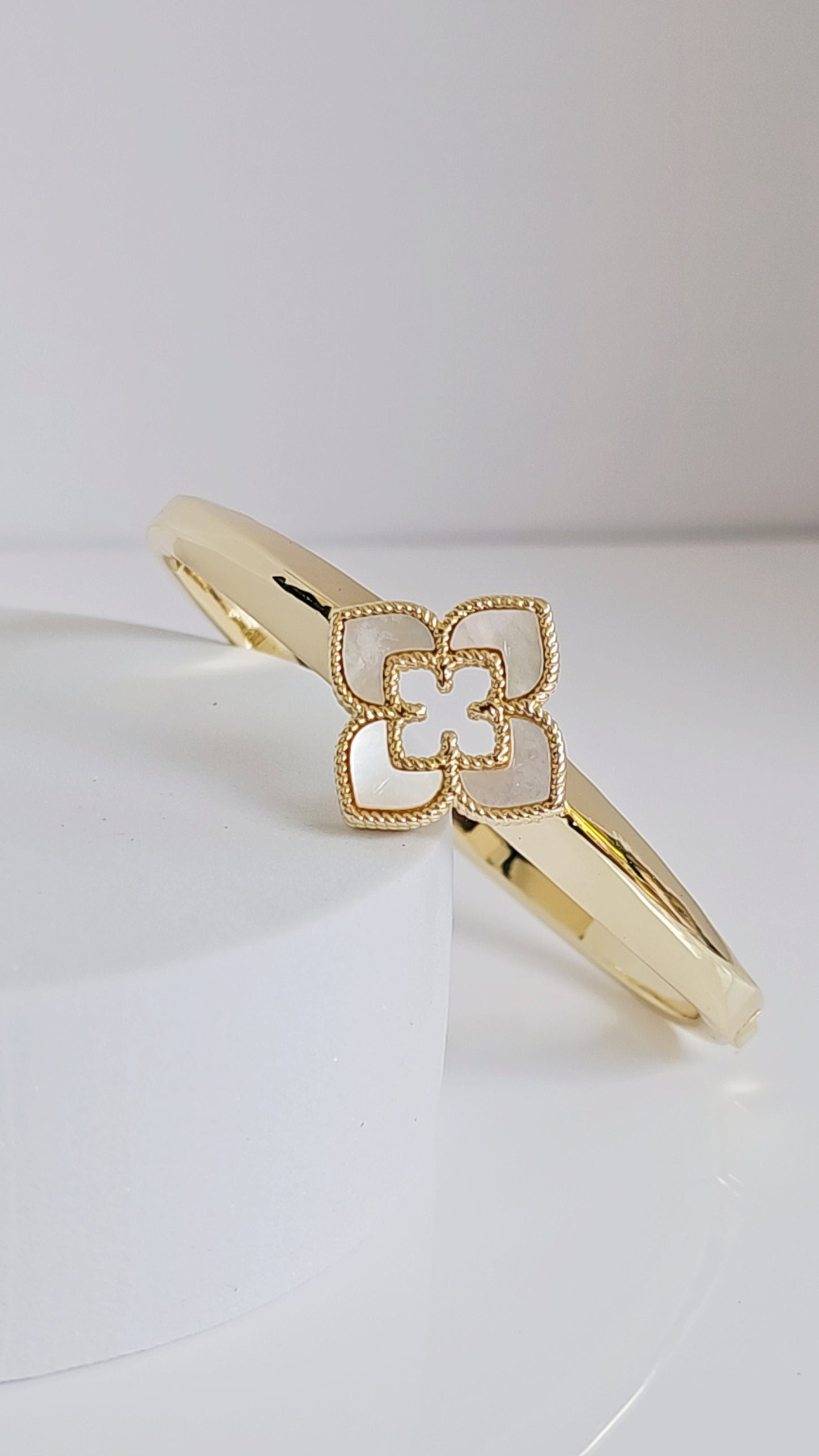 Mother of Pearl Large Clover Bangle Bracelet
