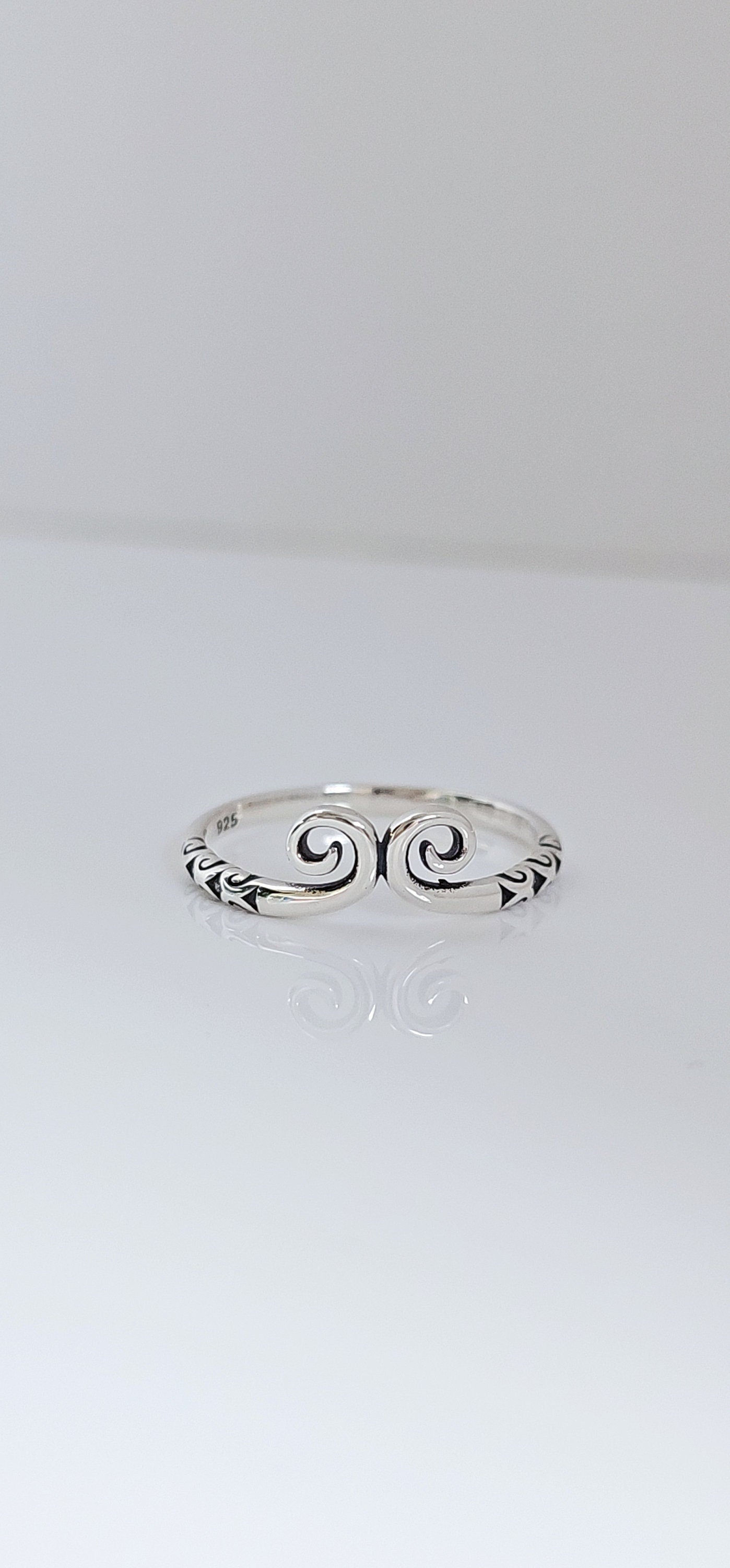 Dainty Spiral Ring Sterling Silver Women Ring