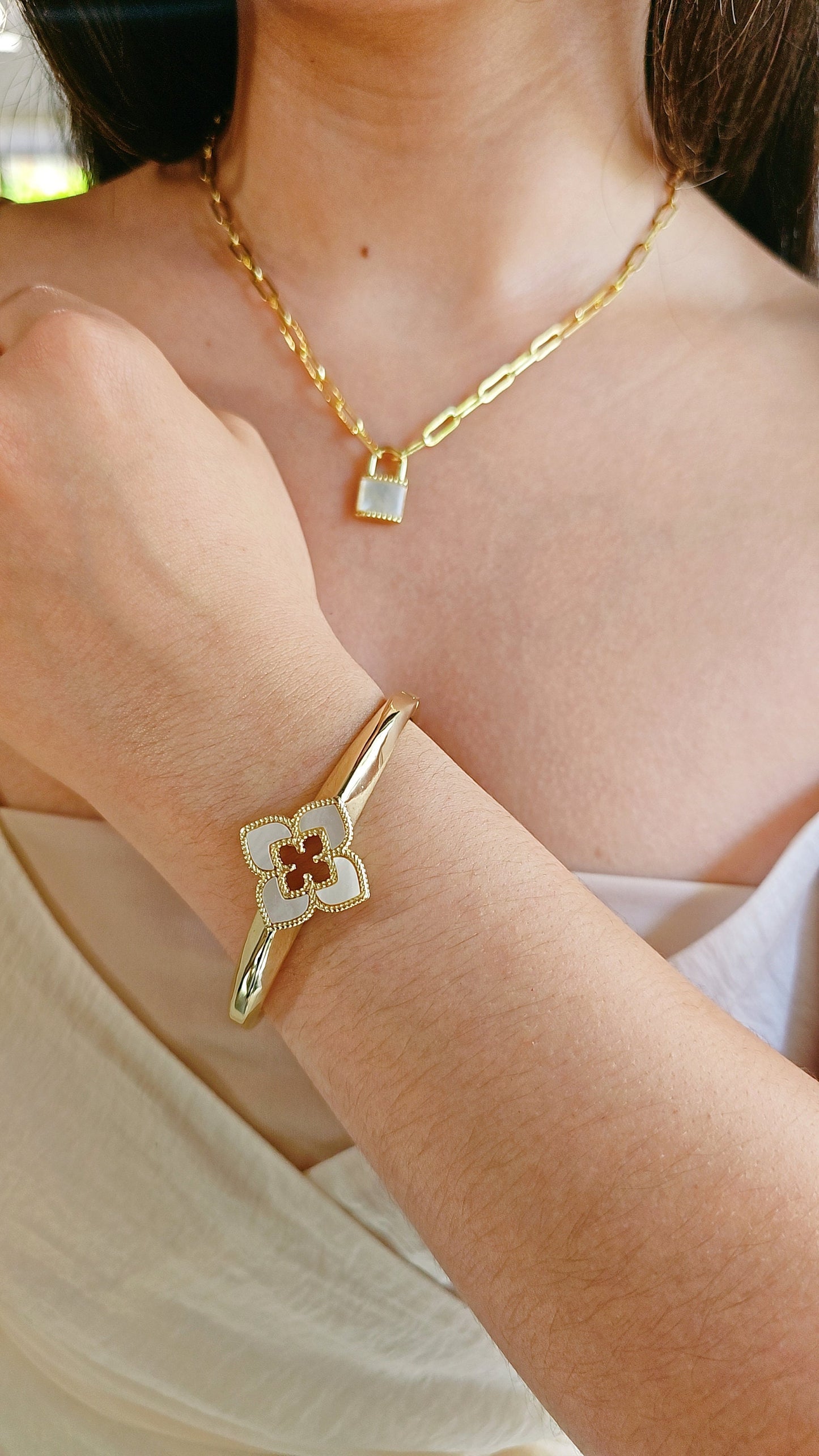 Mother of Pearl Large Clover Bangle Bracelet