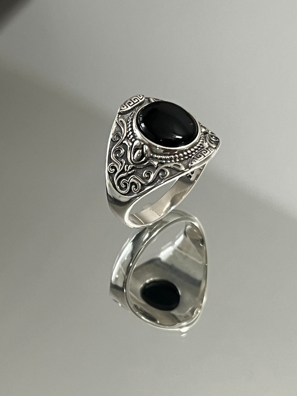 Oxidized Onyx Unisex Signet Ring – Sterling Silver