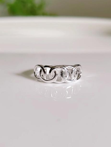 Link Ring – Sterling Silver with High Polish Finish