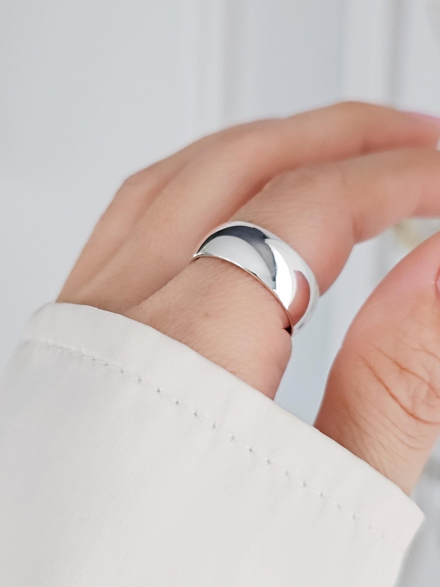 Sterling Silver Band Timeless Elegance in 8mm Solid Silver