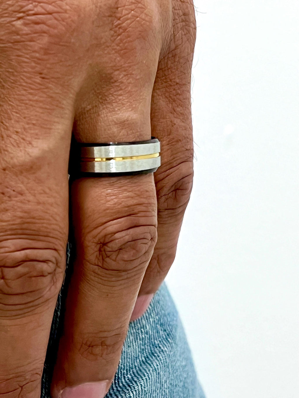 Gold Stripe Ring – 8mm Band Width
