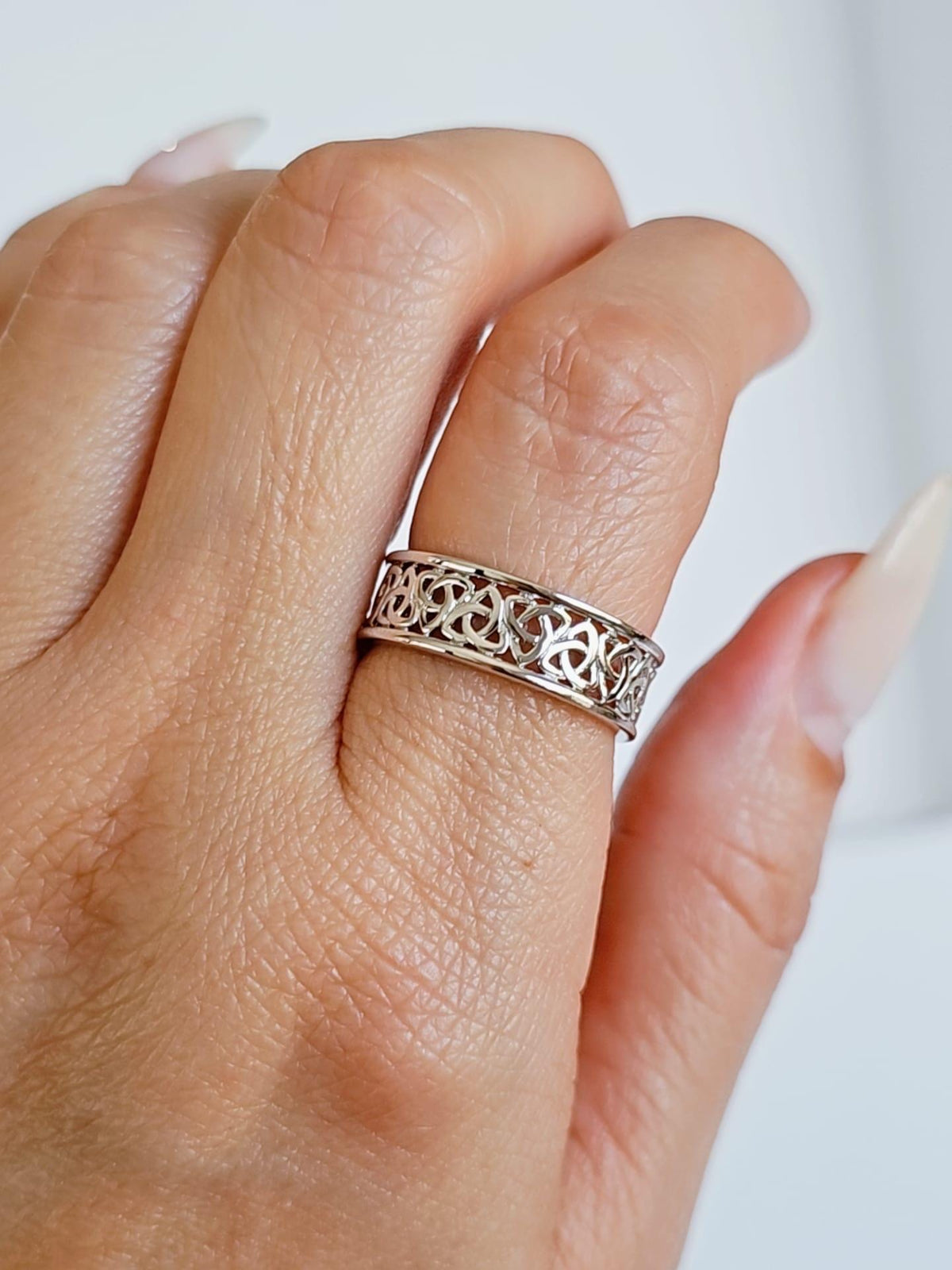 Celtic Outer Rims Triquetra Ring – Sterling Silver