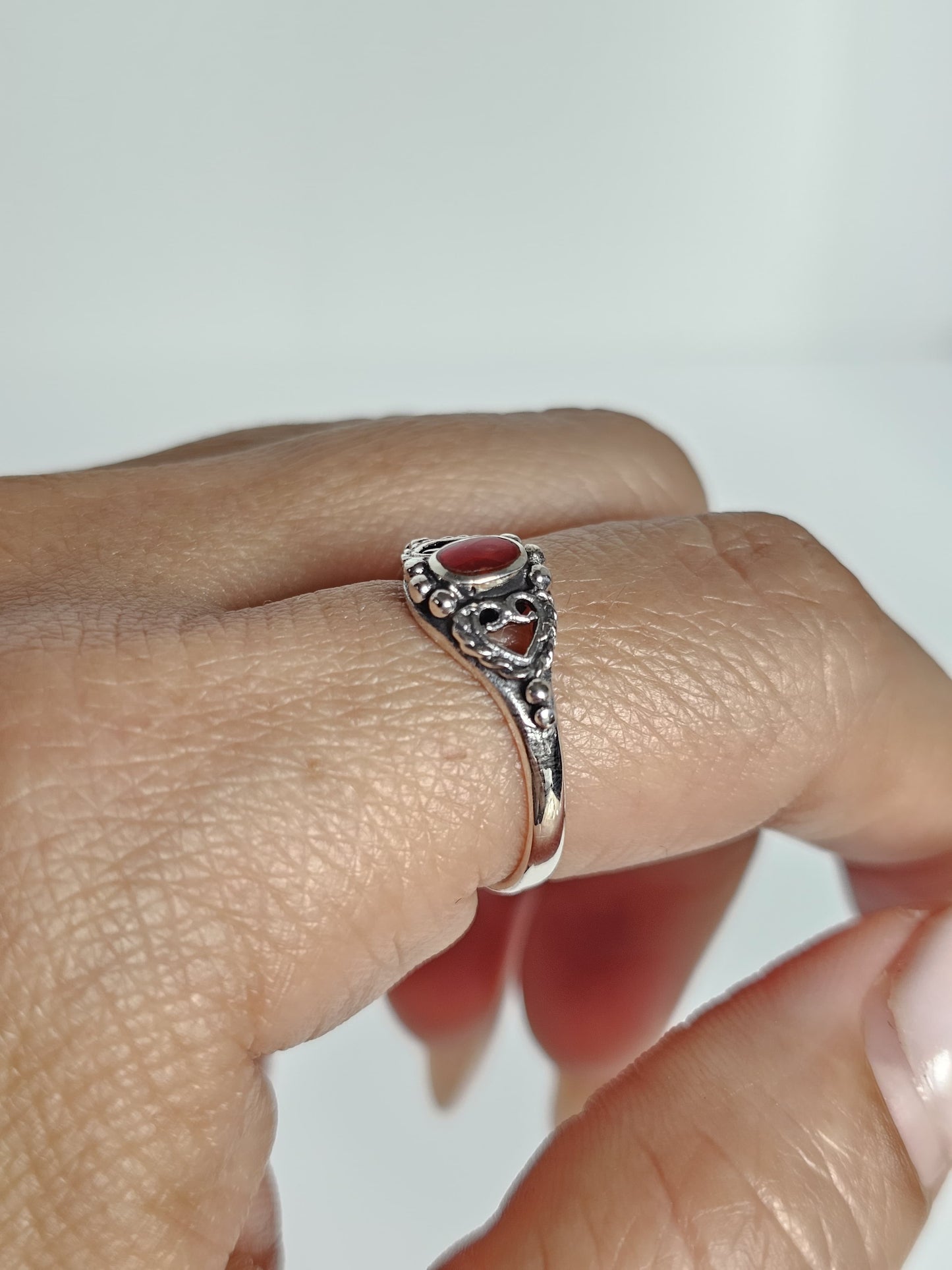 Sterling Silver Signet Ring with Red Agate Stone - Unisex 8mm Face, 2mm Band