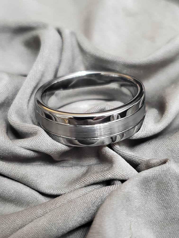 Men's Ring – Tungsten with 8mm Band Width