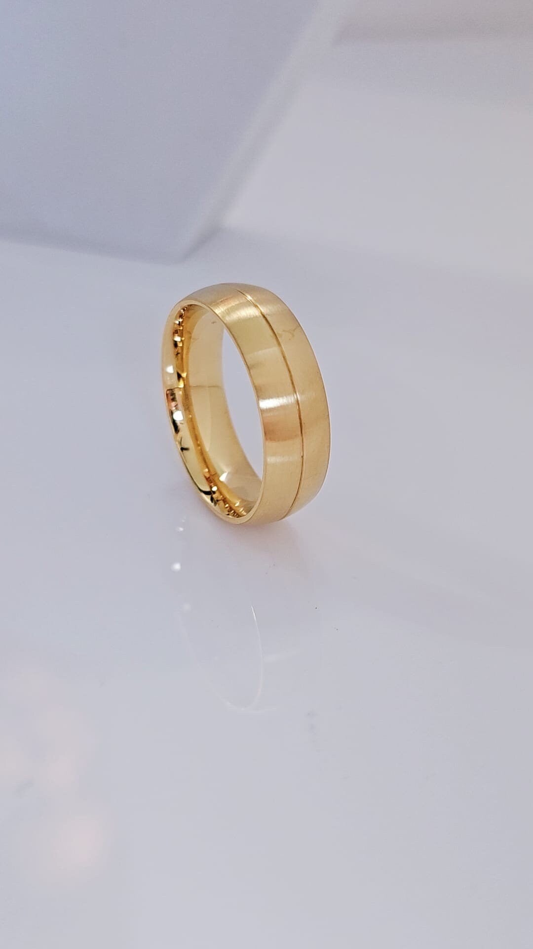 Gold Simple Striped Band