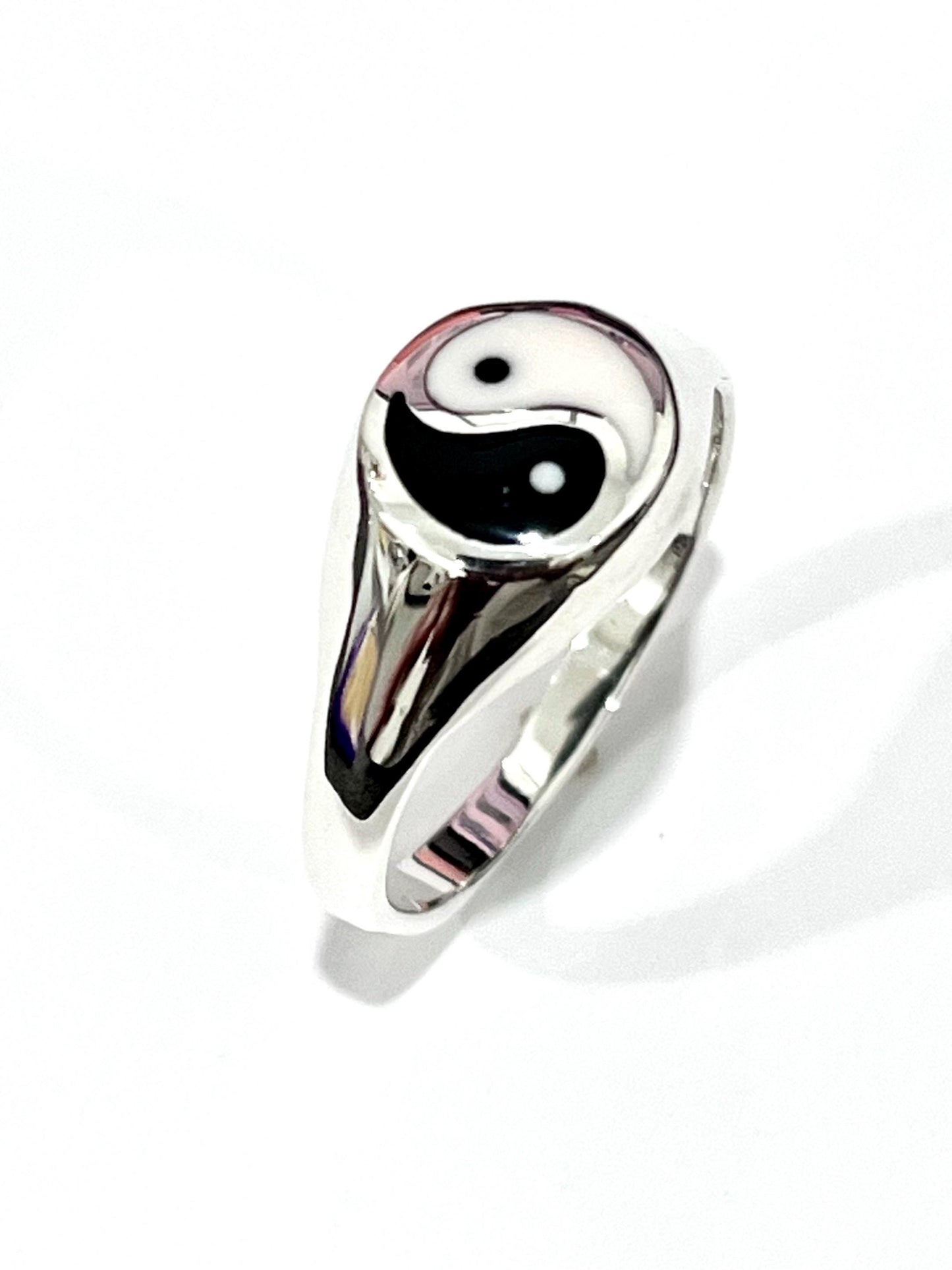 Yin Yang Balance Ring in Sterling Silver with Onyx & White Opal – Modern Symbolic Statement