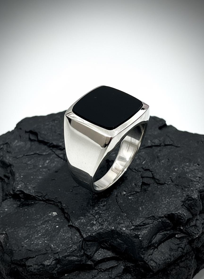 Onyx Ring – Sterling Silver
