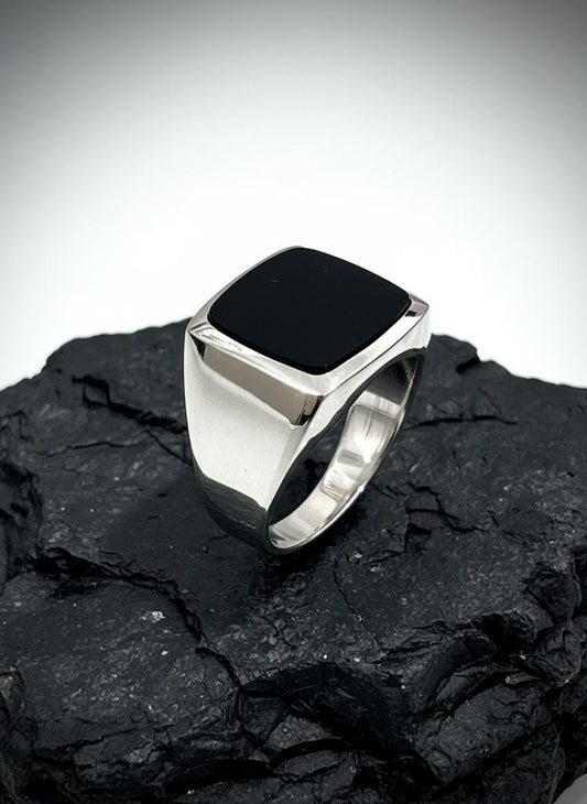 Onyx Sterling Silver Ring for Men: Traditional Band