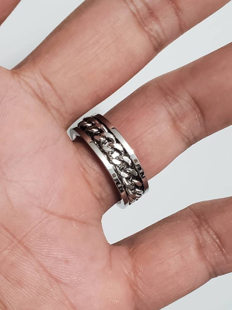 8mm Polished Stainless Steel Chain Link Spinner Ring – Men’s Wedding Band & Meditation Ring (316L)