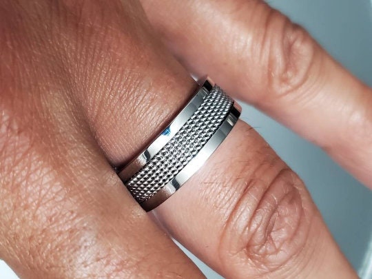 Men's Wedding Ring – Stainless Steel