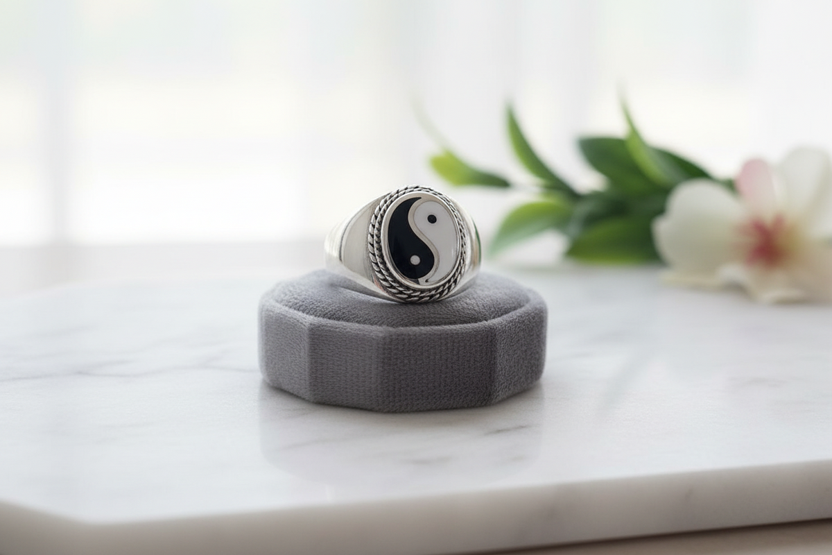 Yin Yang Men's Signet Ring – 925 Sterling Silver