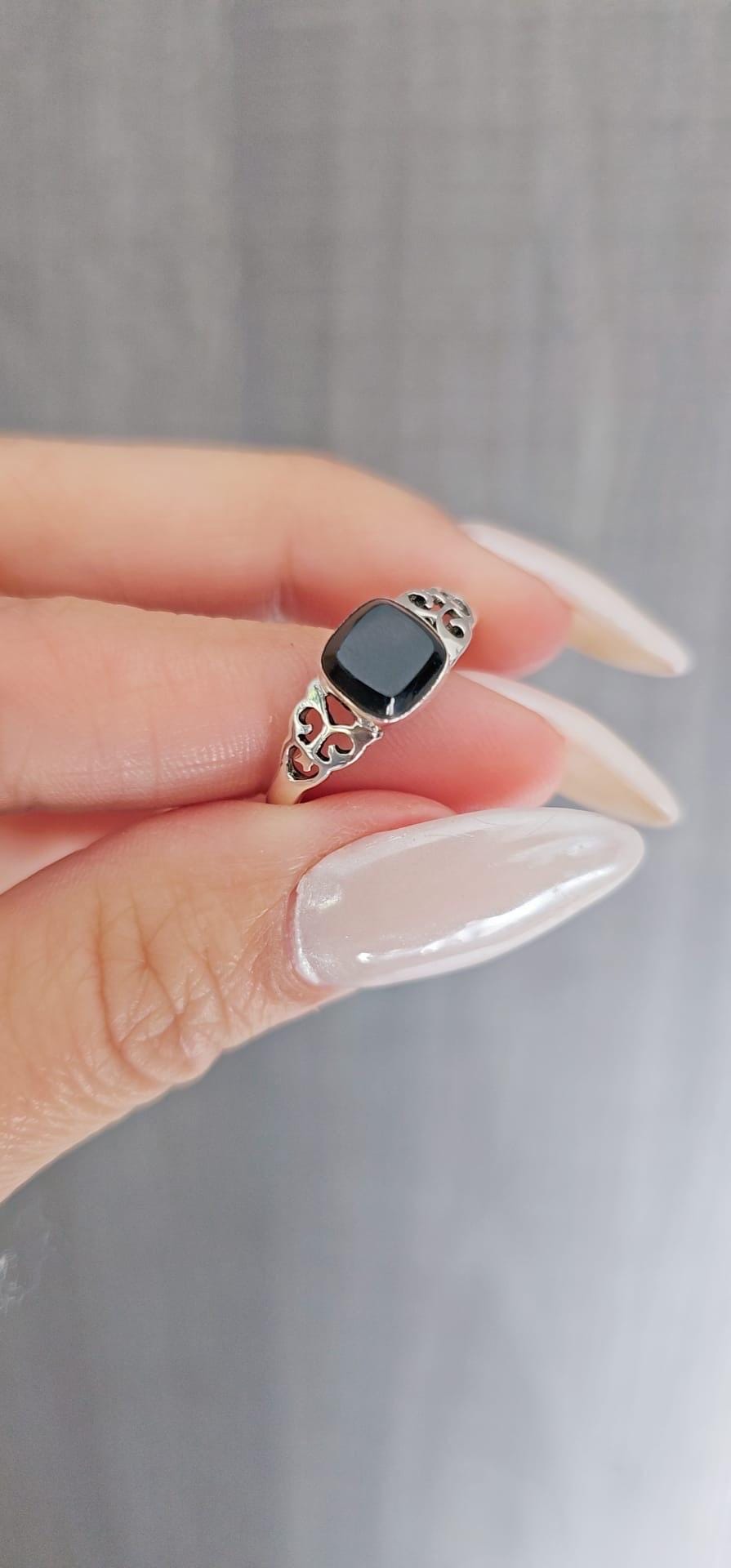 Onyx Sterling Silver Ring: Thin Band, Celtic Claddagh Design