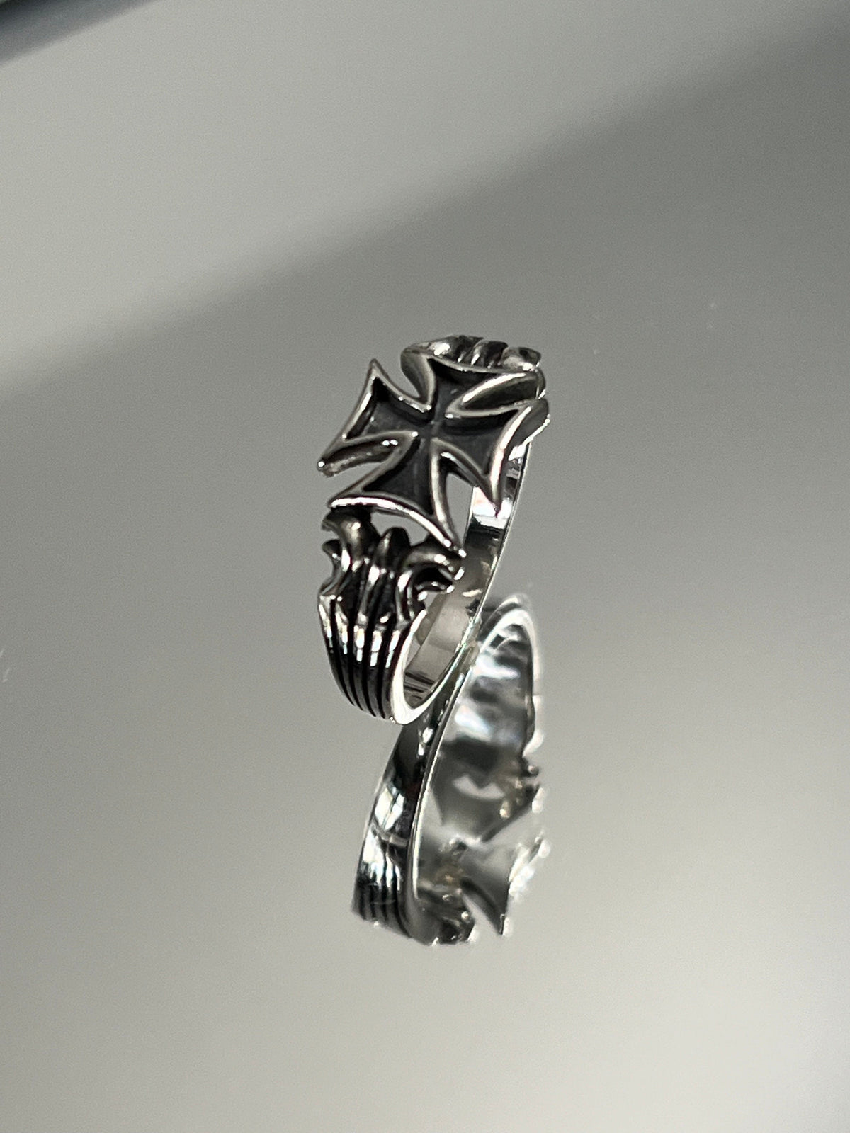 Cross Ring – Sterling Silver with Rhodium Plated