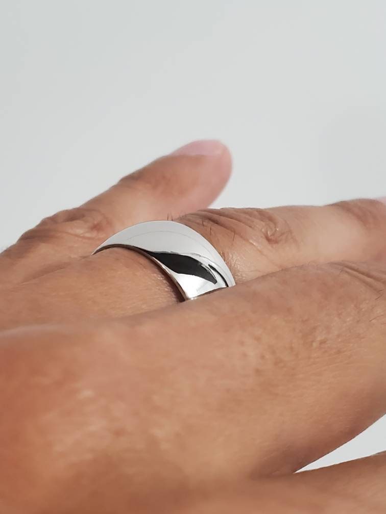 Explore Our Simple Made Wedding Ring – 925 Sterling Silver
