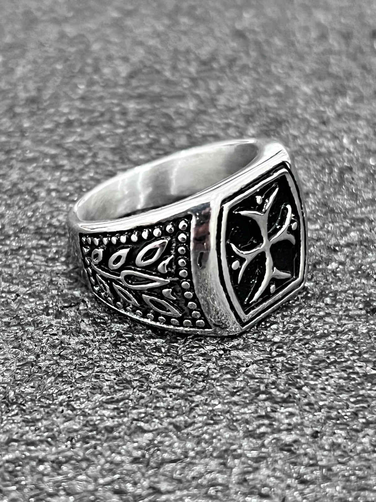 Cross Ring – Stainless Steel