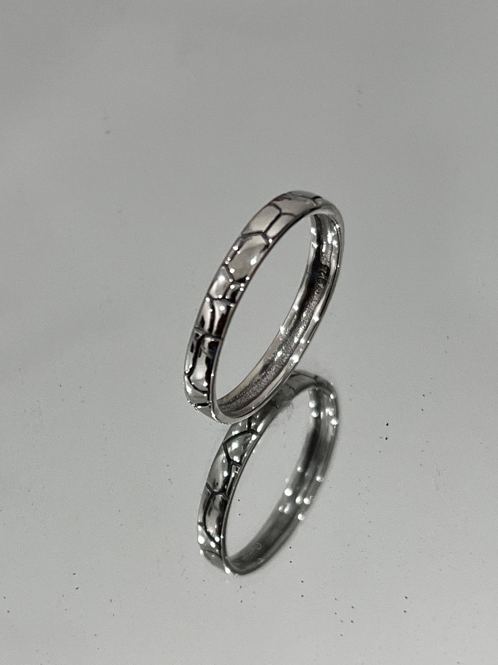 Slim 3mm Oxidized Design Band – Sterling Silver