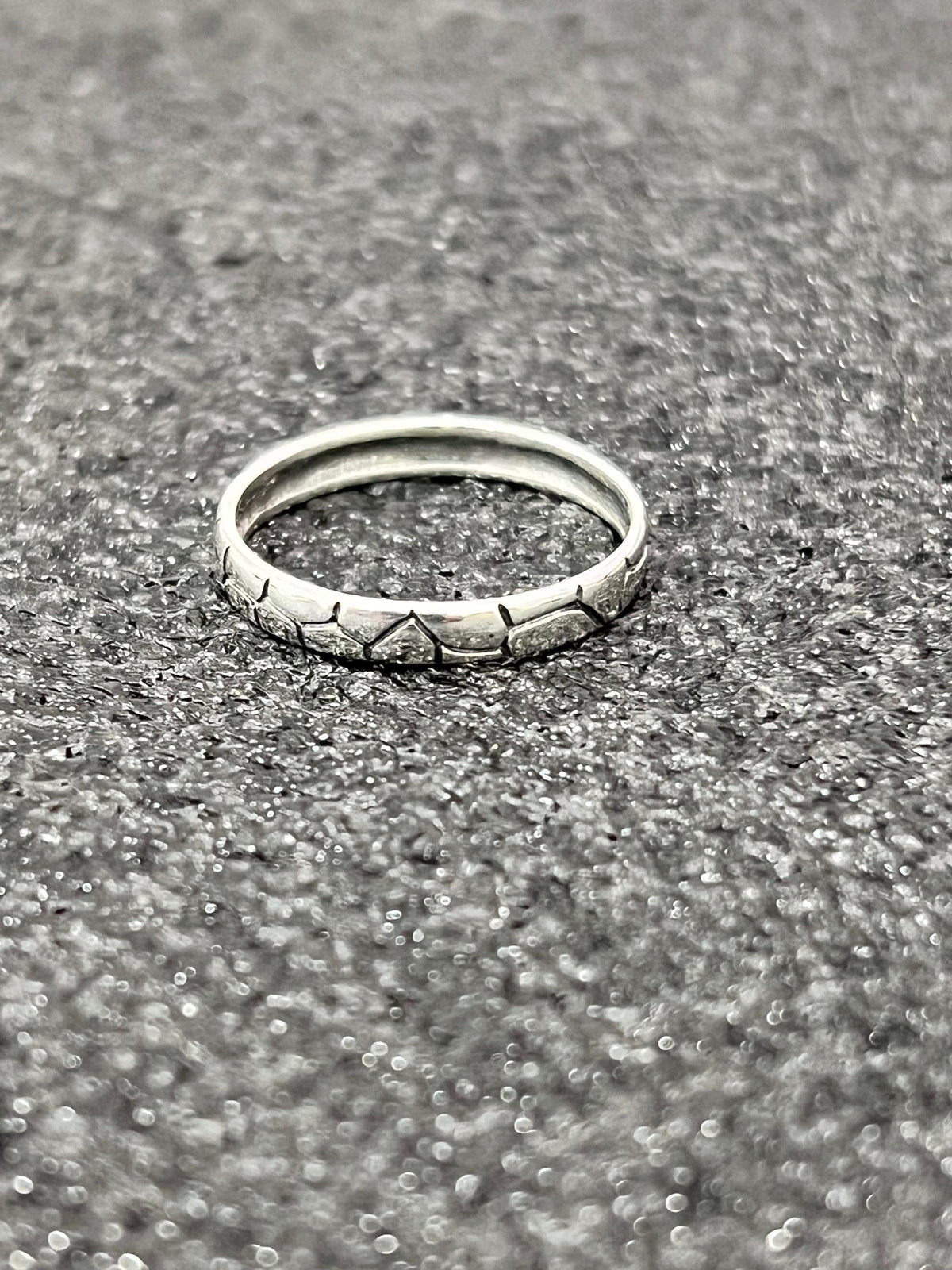 Slim 3mm Oxidized Design Band – Sterling Silver