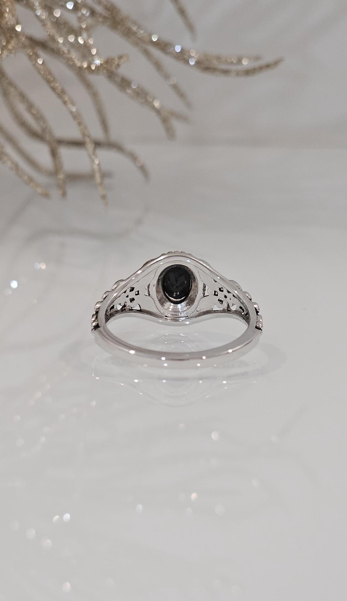 Black Onyx Signet Ring – 925 Sterling Silver