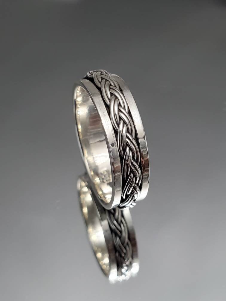 Braided Spinner Ring