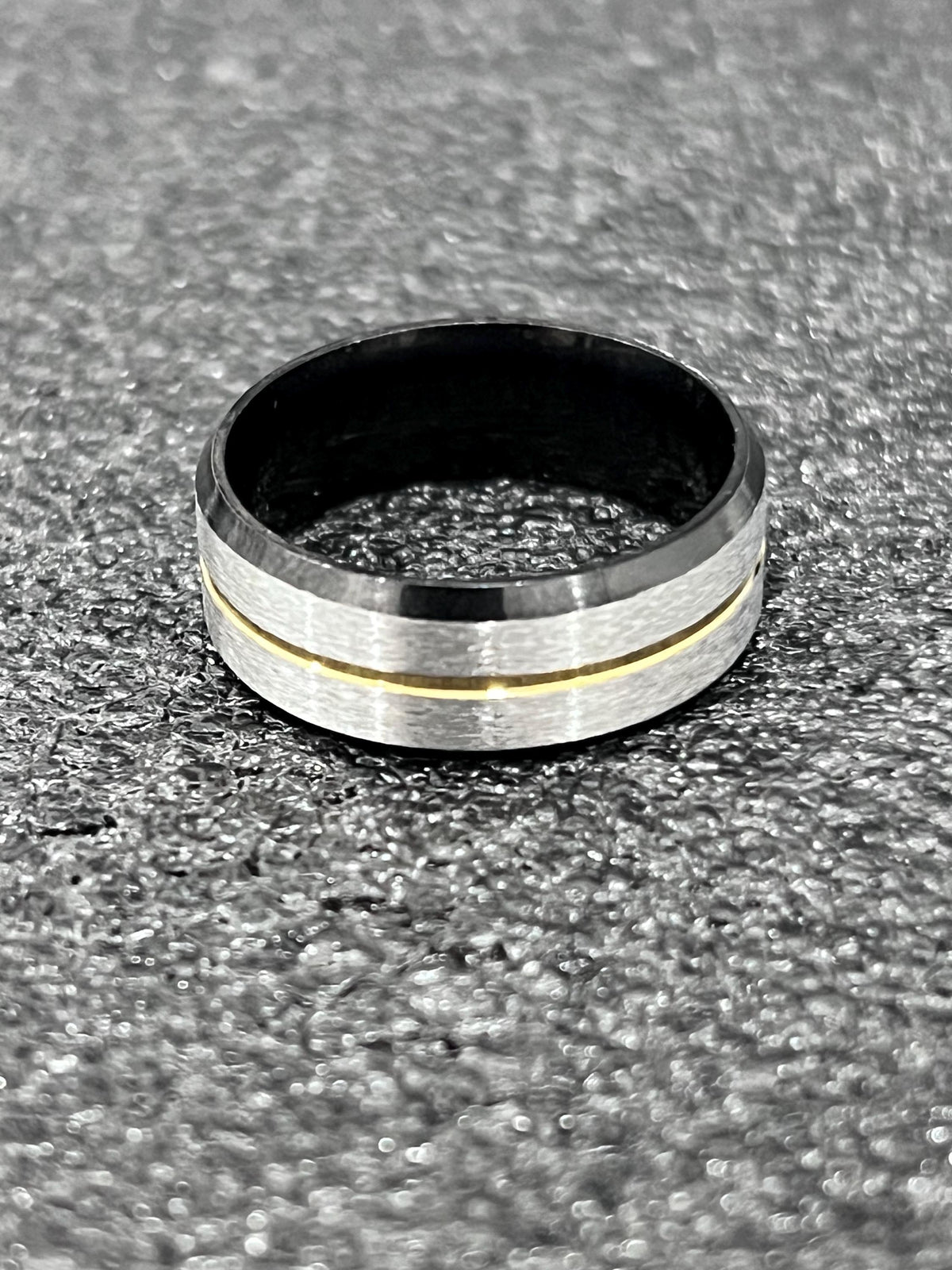 Gold Stripe Ring – 8mm Band Width
