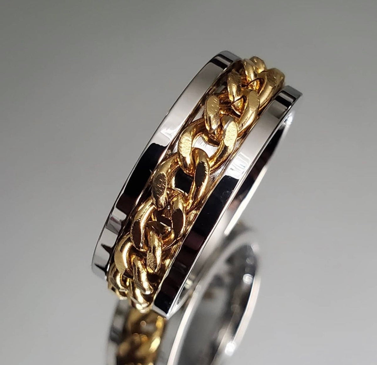 Two Tone Spinner Ring