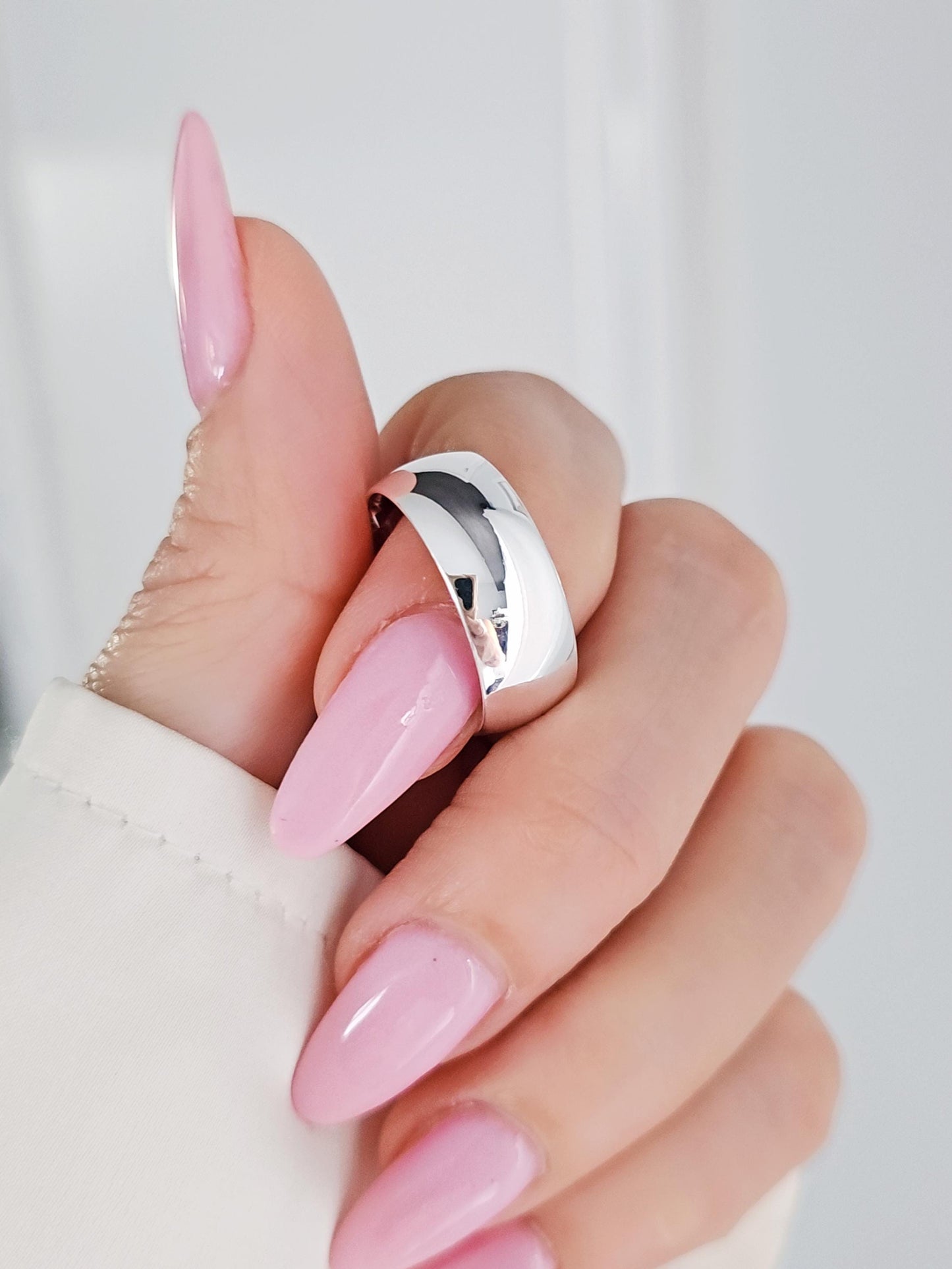 Sterling Silver Band Timeless Elegance in 8mm Solid Silver