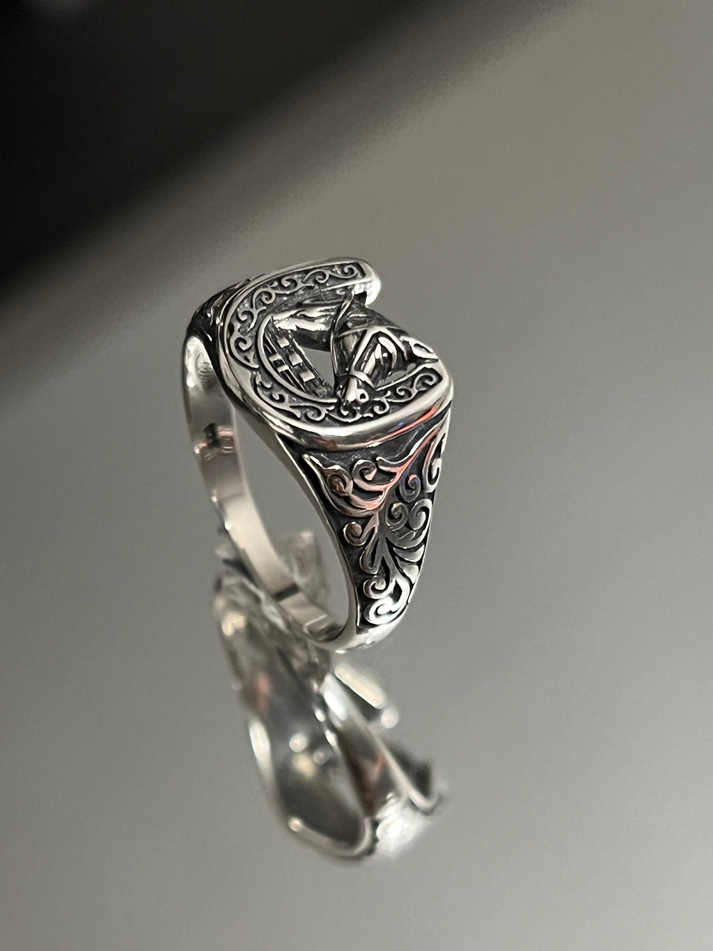 Horse Shoe Men's Ring – Sterling Silver